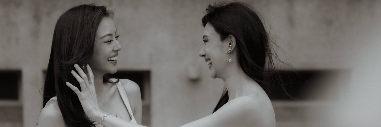 annatknur's profile banner image