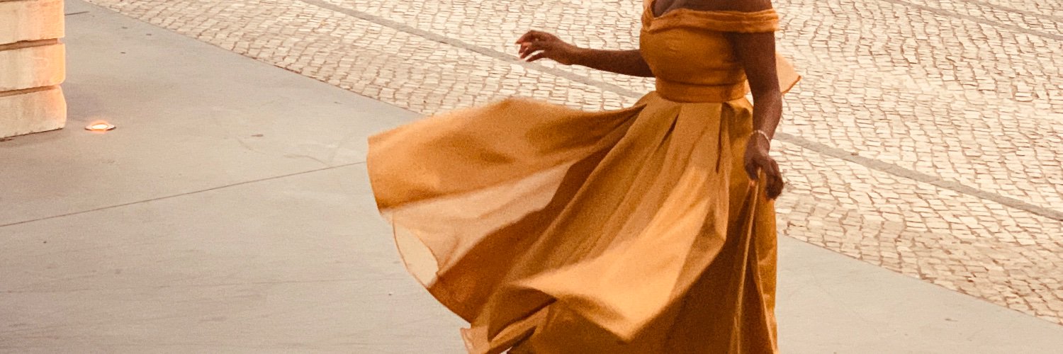 rosanabengec's profile banner image