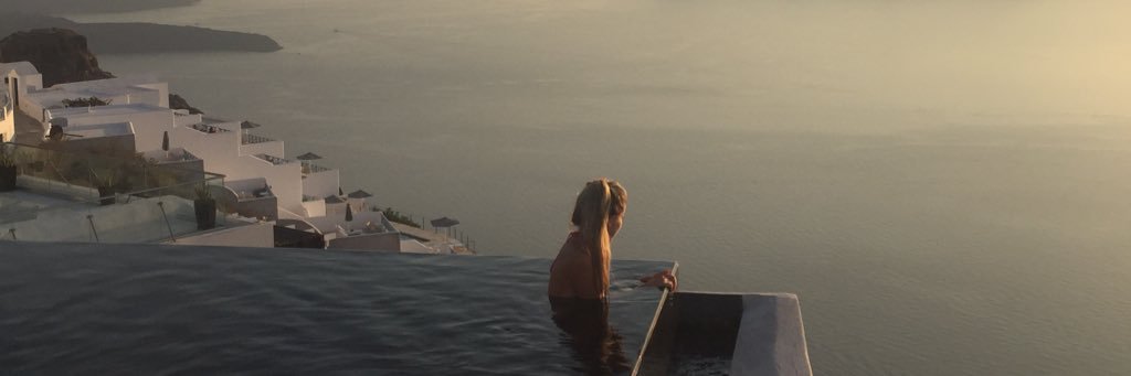 ValeCortese's profile banner image