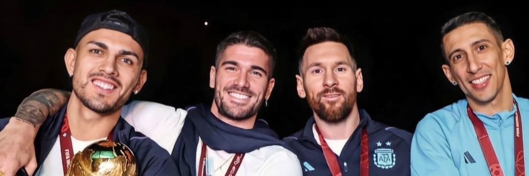 piruzanto_'s profile banner image