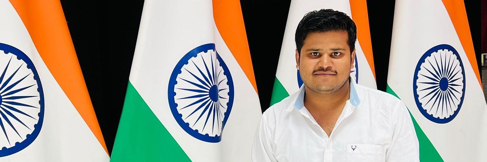 Ravijalaun's profile banner image