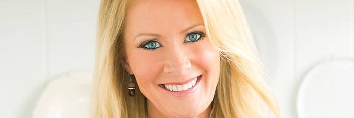 Sandra Lee banner