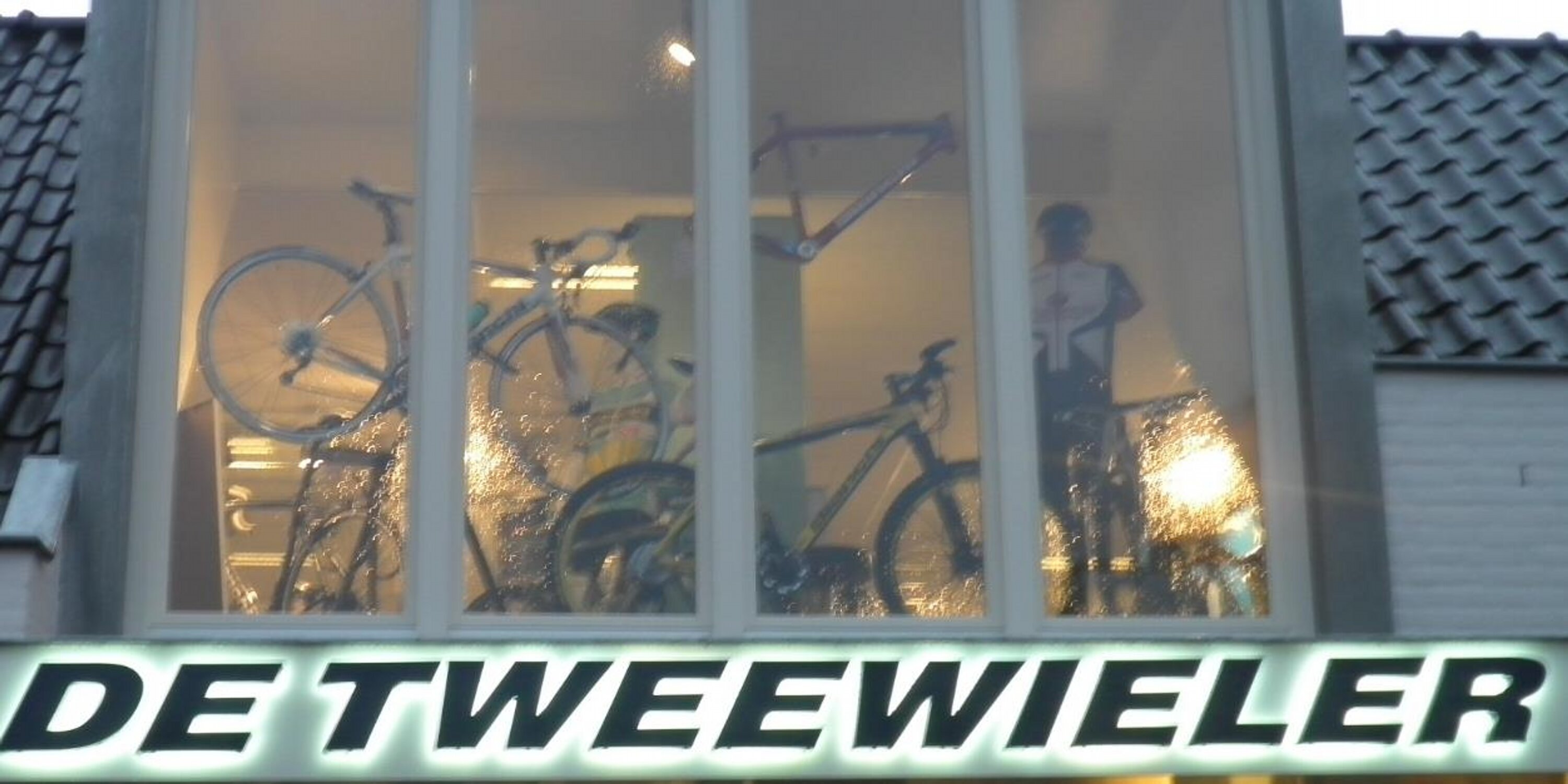 DeTweewieler's profile banner image
