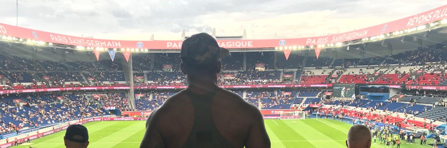 Lee Davey 🏆 banner