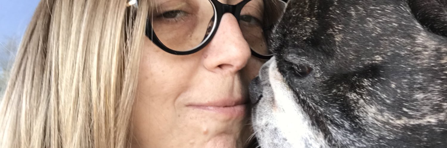 Ⓜ️anuela 🐶❤️🌹🍀☕️🍰🍓 banner