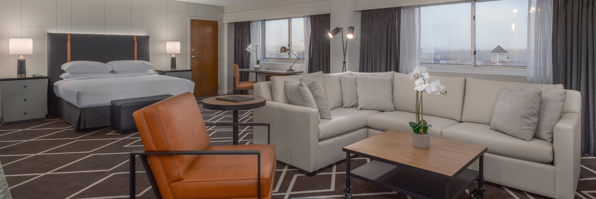HiltonWoburnBOS's profile banner image