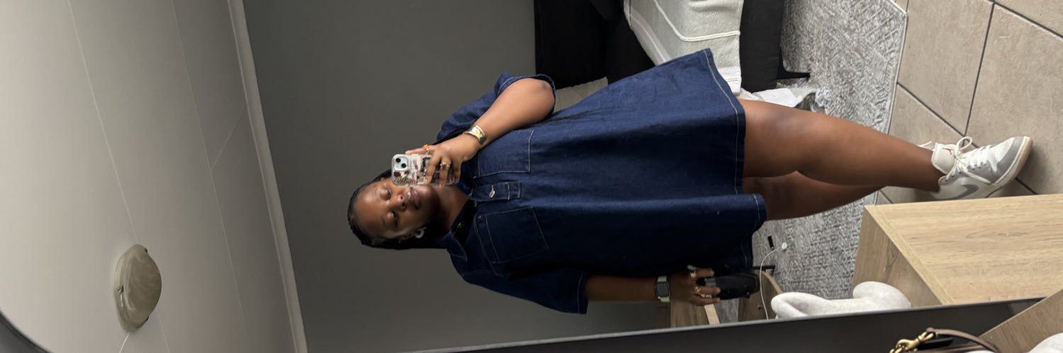 _minenhle_m's profile banner image