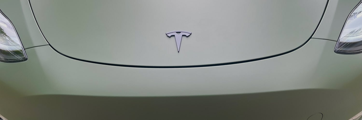atomellis's profile banner image