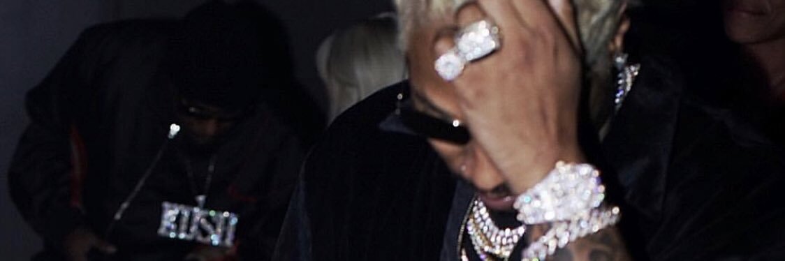 Queen_Tray's profile banner image