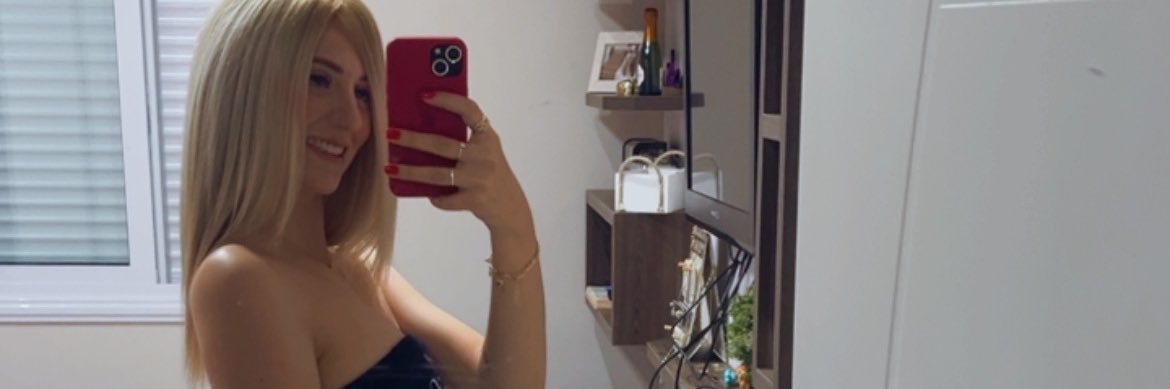 Thais_Guizzo's profile banner image