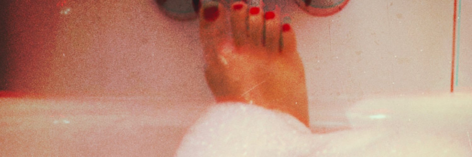 malagata_'s profile banner image