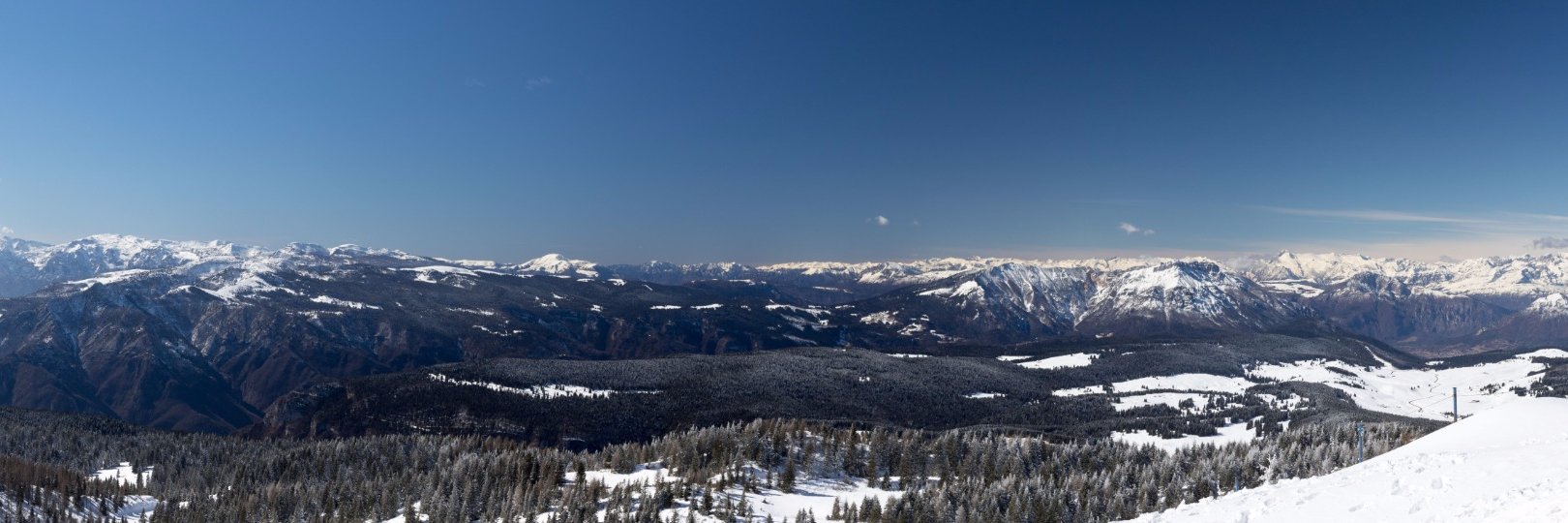 Arnaud banner