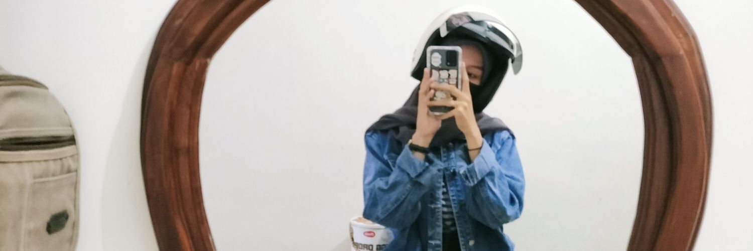 vvilonaa's profile banner image