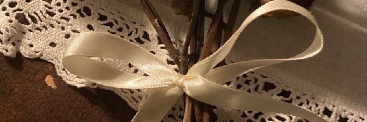 uo82_'s profile banner image