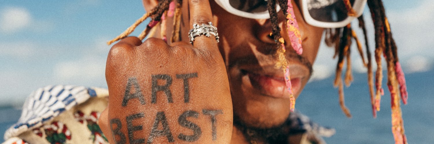 The Fox Magazine banner