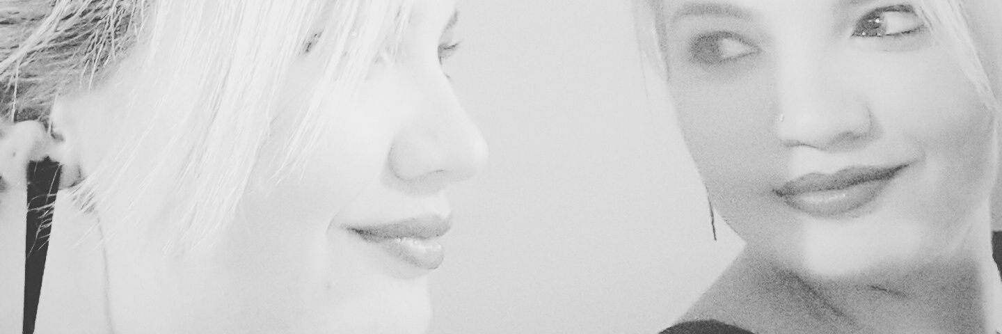 mavi_mutlu's profile banner image