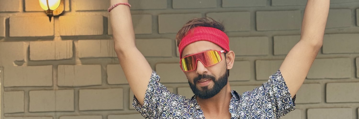 loveshvyas's profile banner image