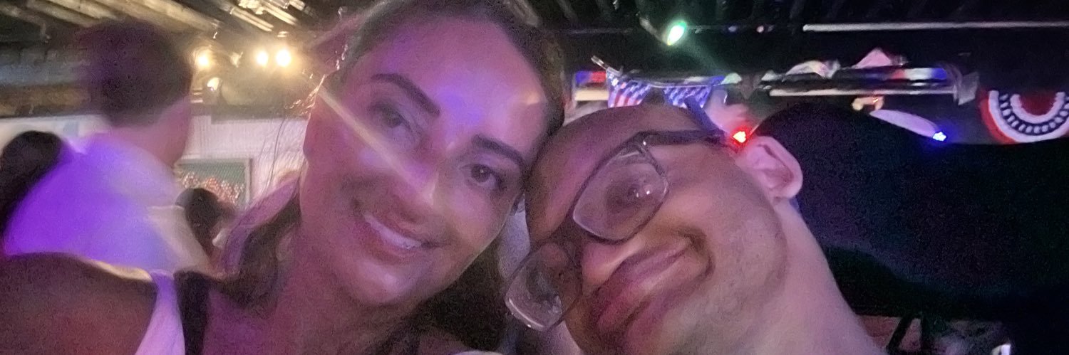 larebear94's profile banner image