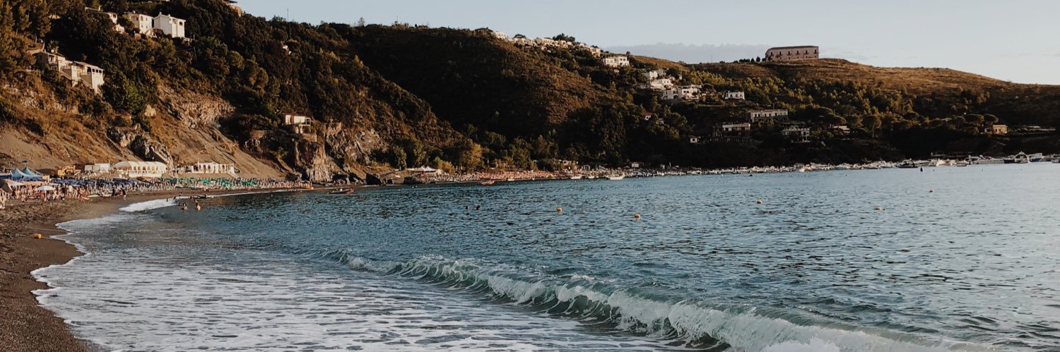 giut24's profile banner image