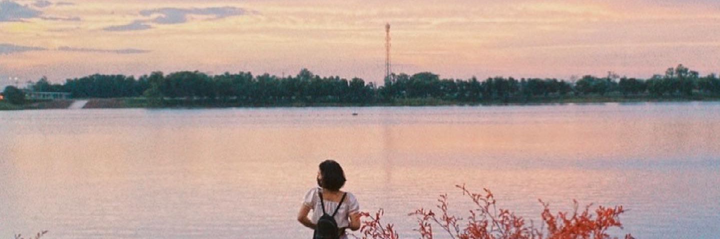 phimonnat's profile banner image
