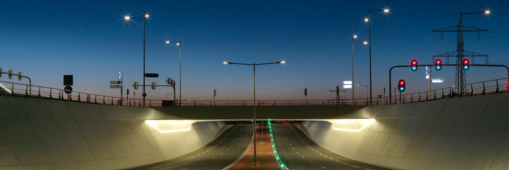 VDL Mast Solutions banner