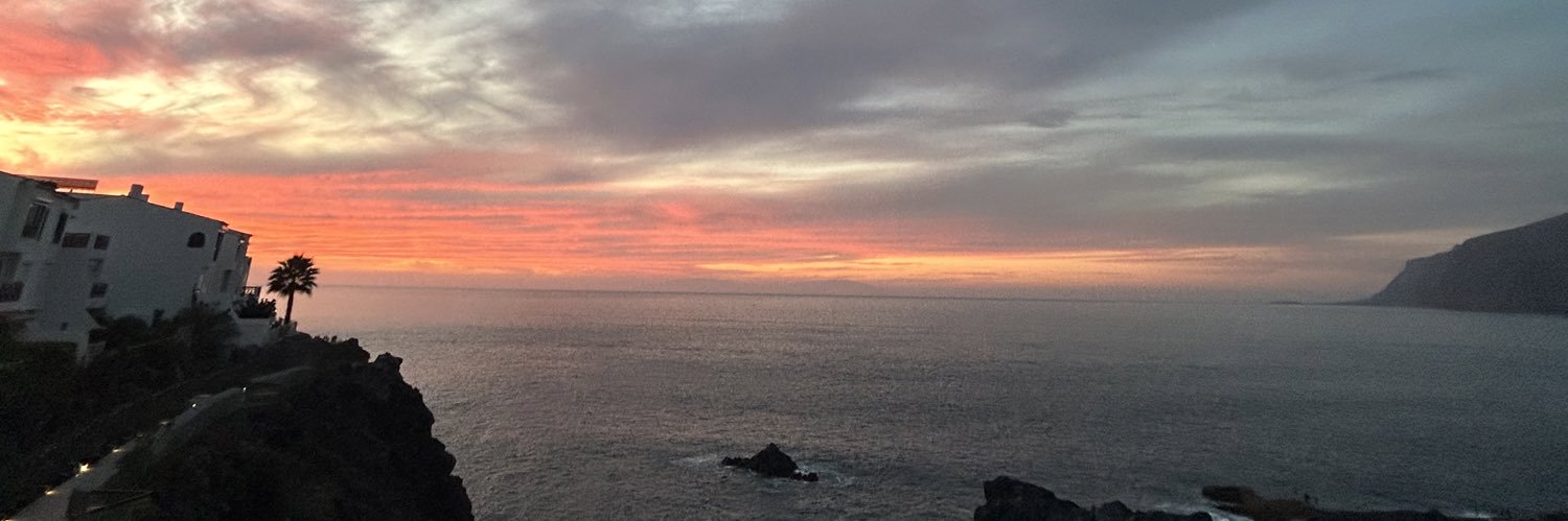 carlosstnf's profile banner image