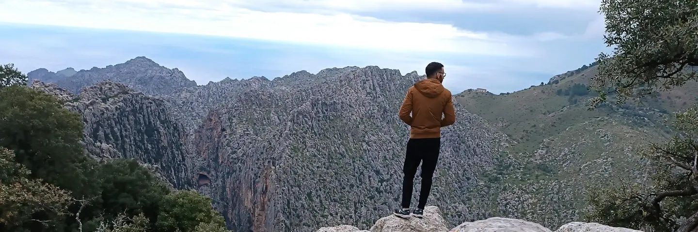 DannyPerez1996's profile banner image