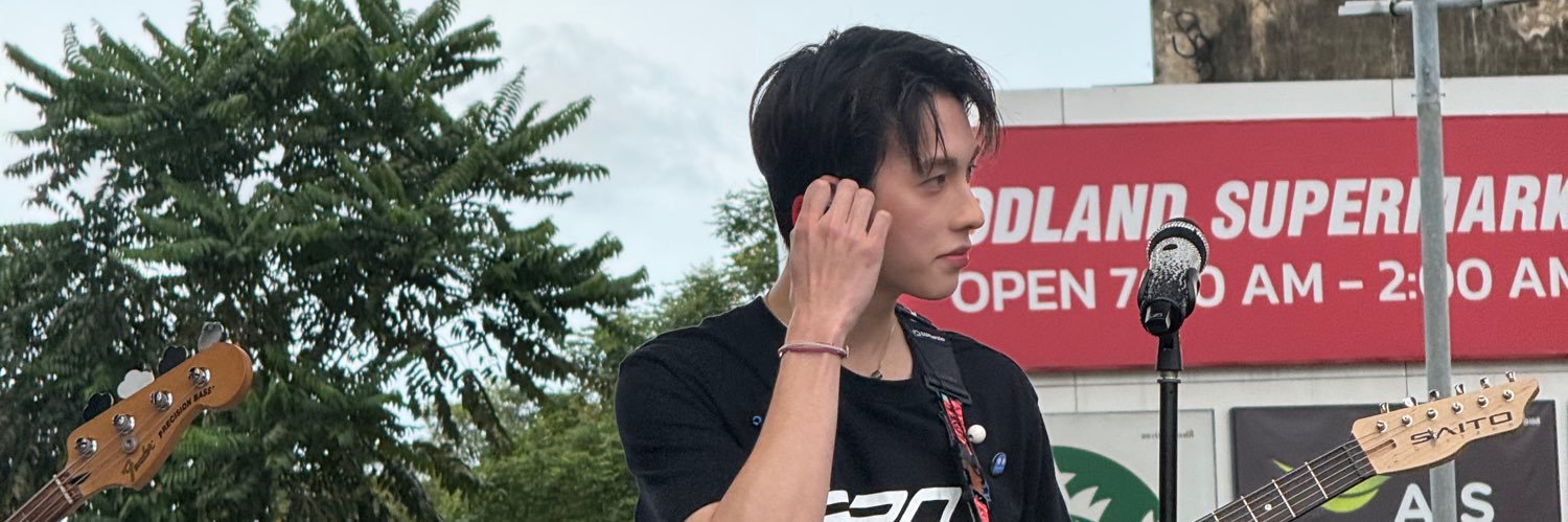 ilyodiary's profile banner image