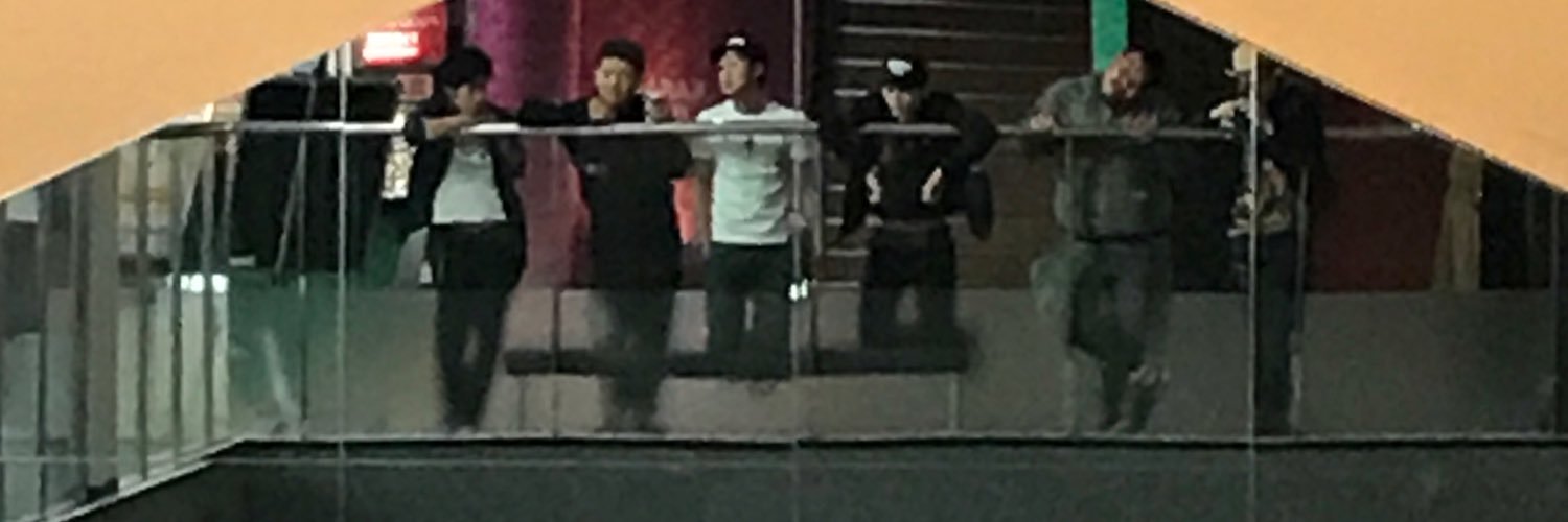 rxusei's profile banner image