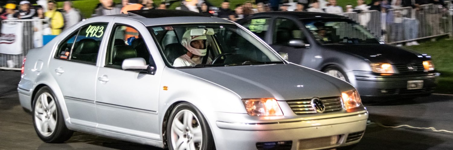 claugmartinelli's profile banner image