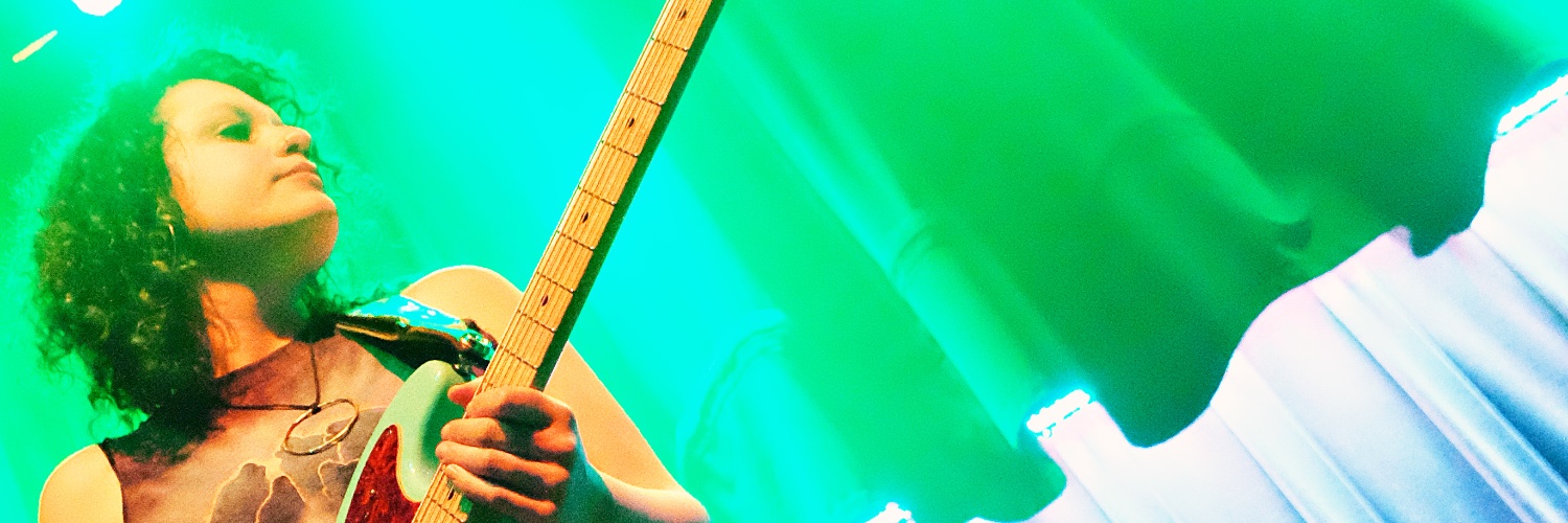 julieslick's profile banner image