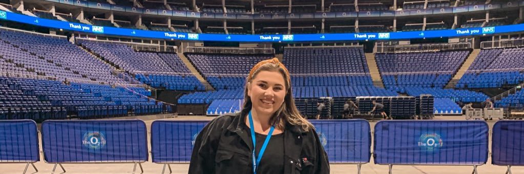 𝗟𝗮𝘂𝗿𝗮 𝗕𝗲𝗮𝘀𝗹𝗲𝘆 banner