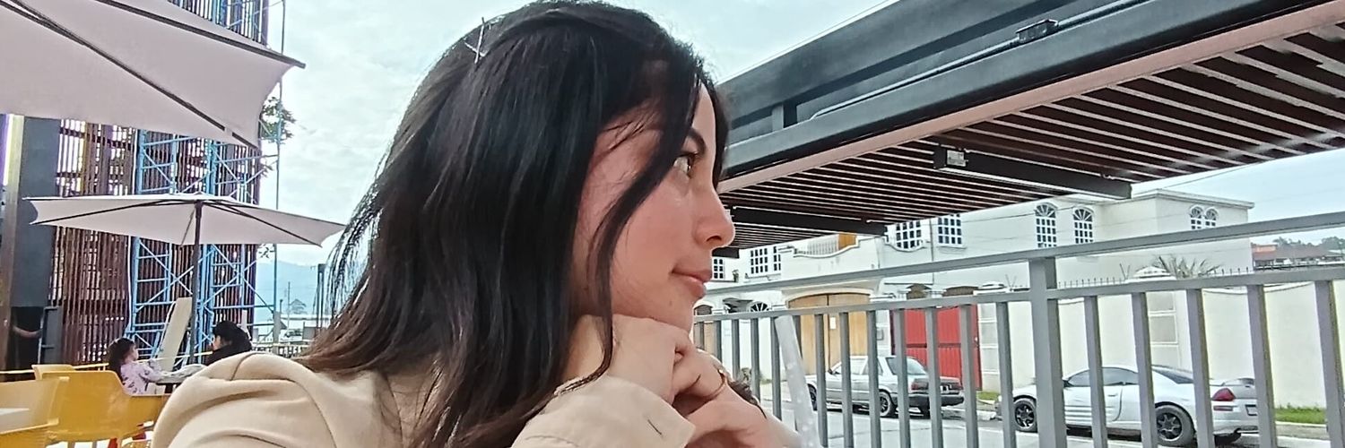 Deby98E's profile banner image