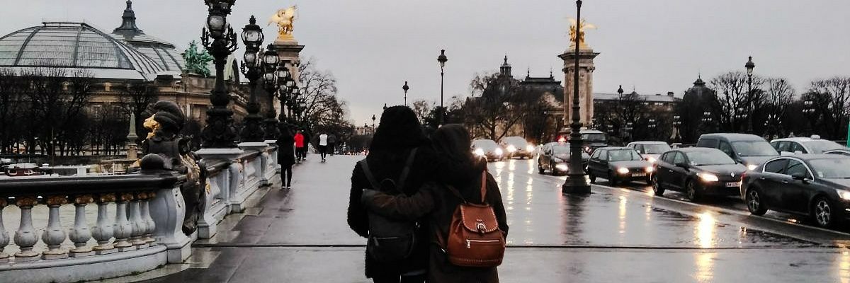 Sense fronteres. banner