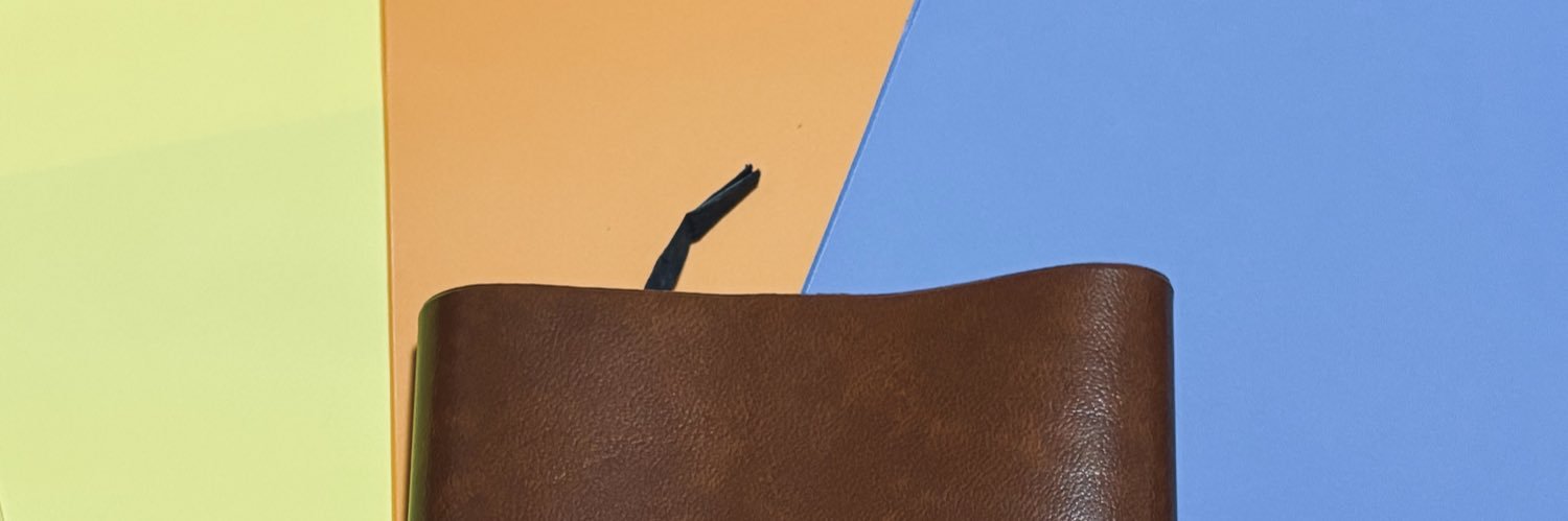 honestmoon's profile banner image