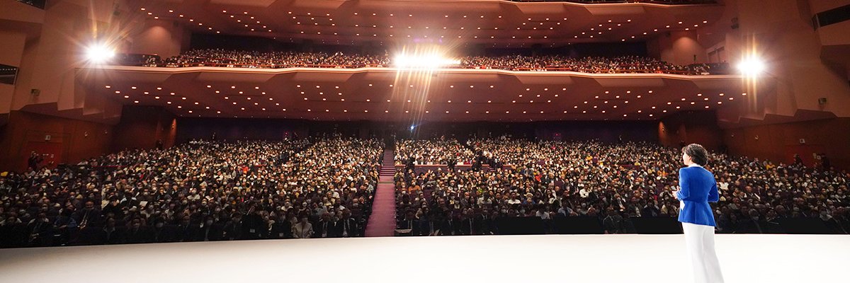 GLAbot's profile banner image
