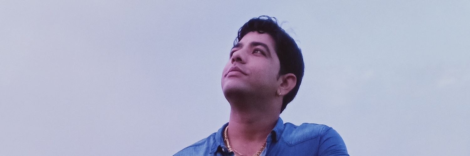 niluanjna's profile banner image