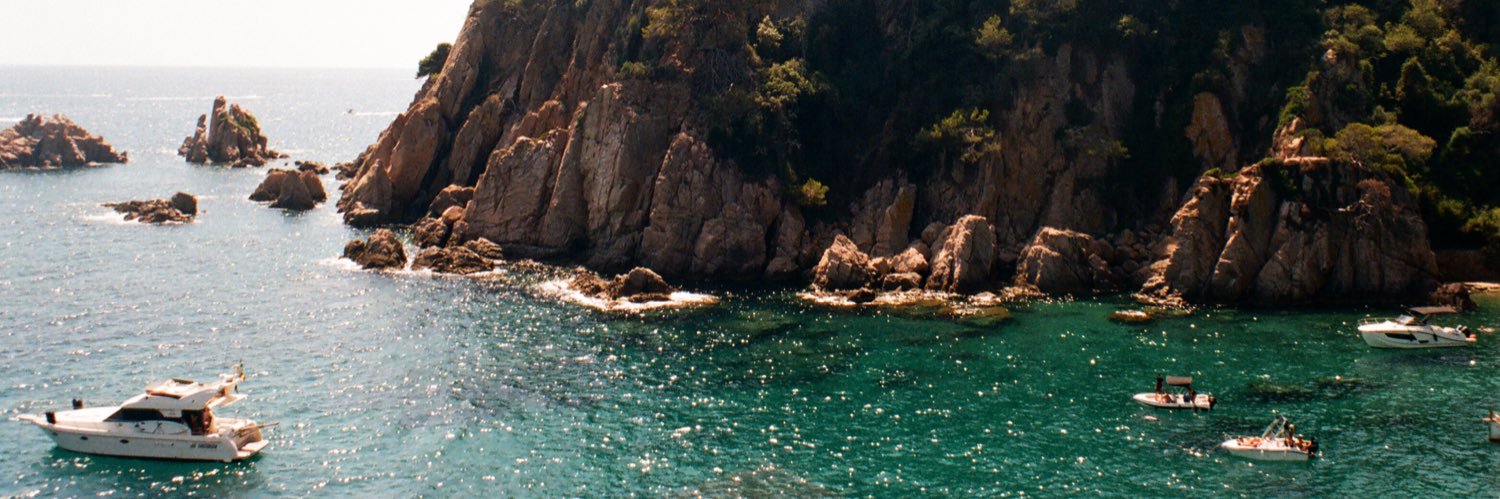 lea_coute's profile banner image