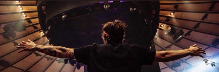 elenprado_'s profile banner image