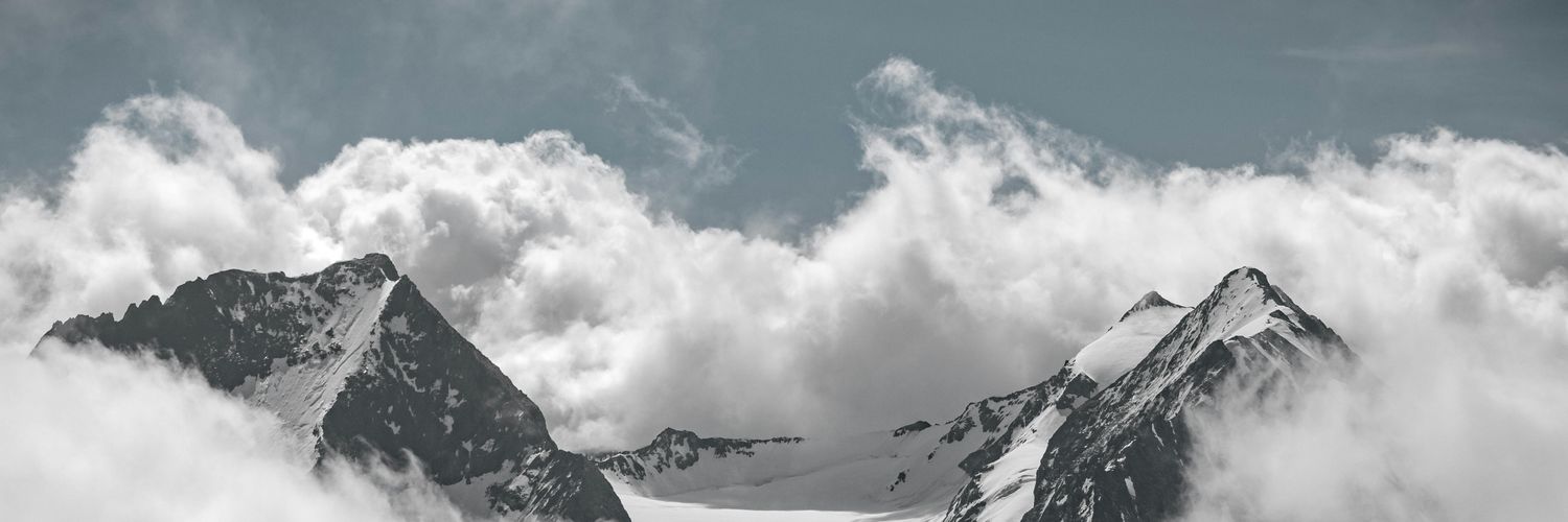lovespluswins's profile banner image