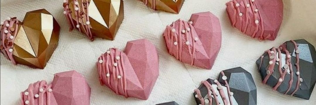 أسرار للنساء فقط مع نولا عازار banner