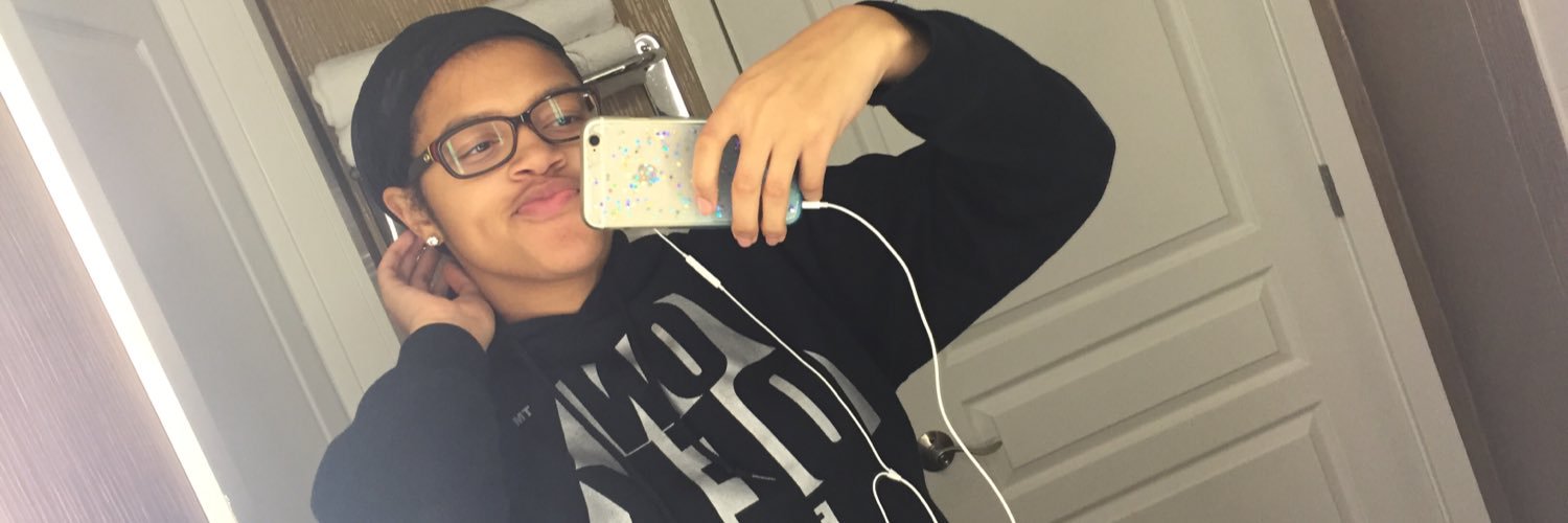 _dyonna's profile banner image