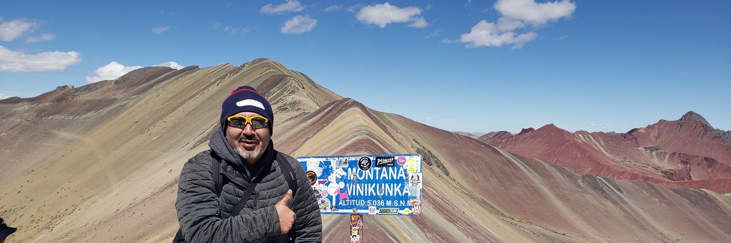 SocialCesar's profile banner image