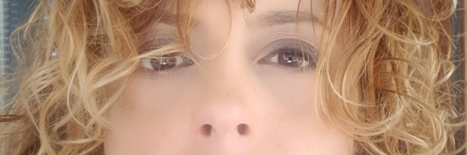 efelide's profile banner image