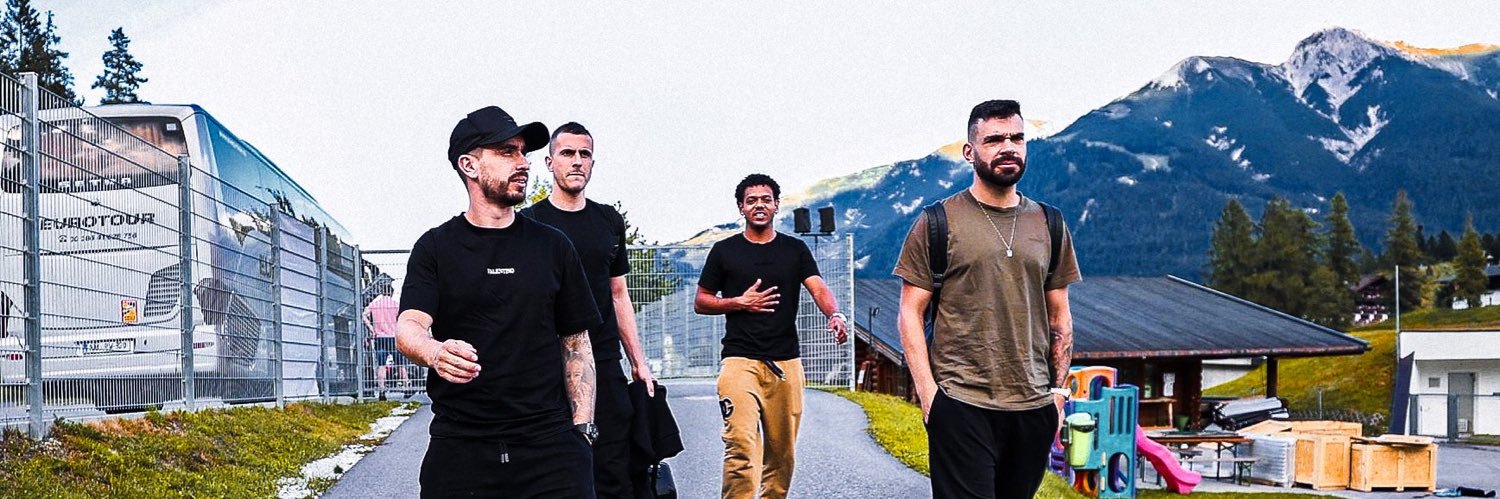 iiaz7_'s profile banner image