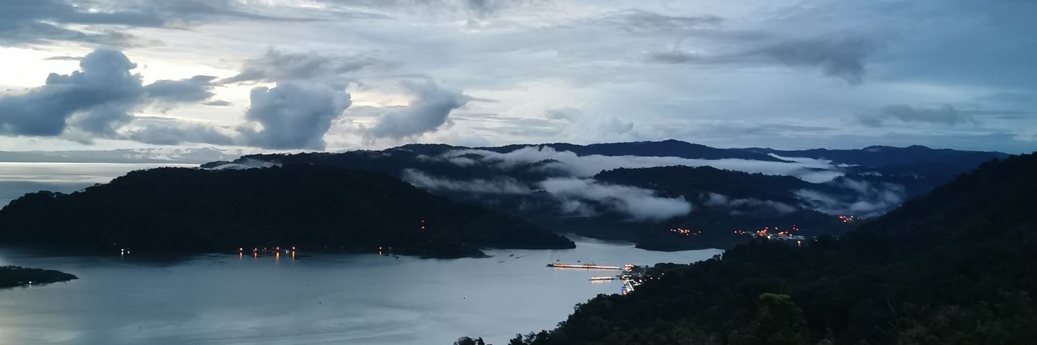 skym09's profile banner image