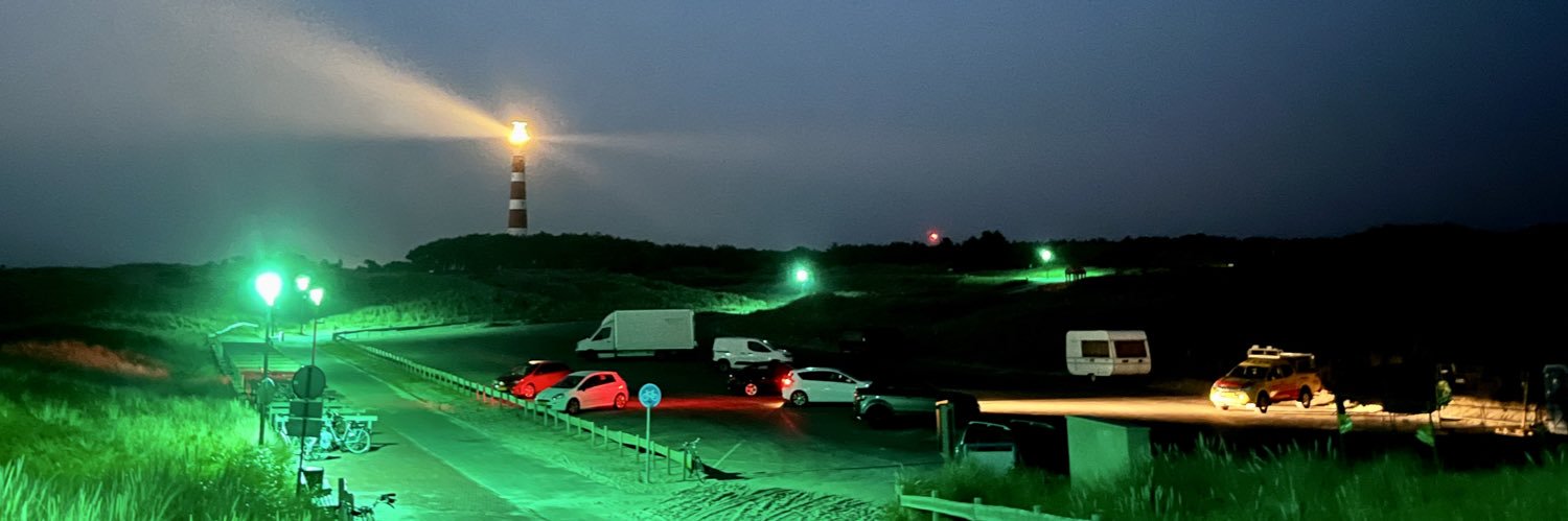 Warner Bruins Slot banner