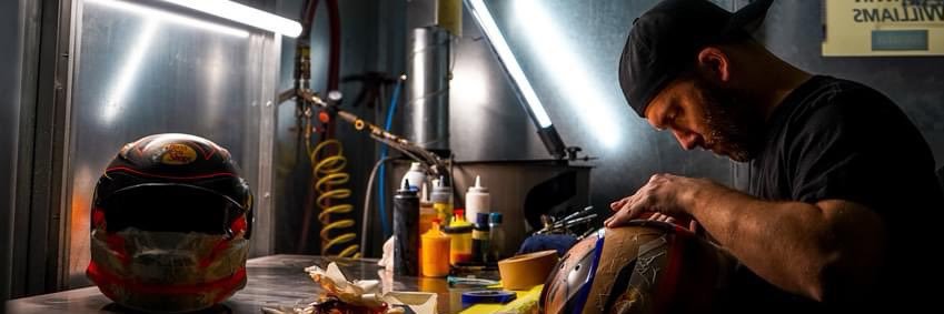 🄾🄵🄵 🄰🅇🄸🅂 🄿🄰🄸🄽🅃 banner