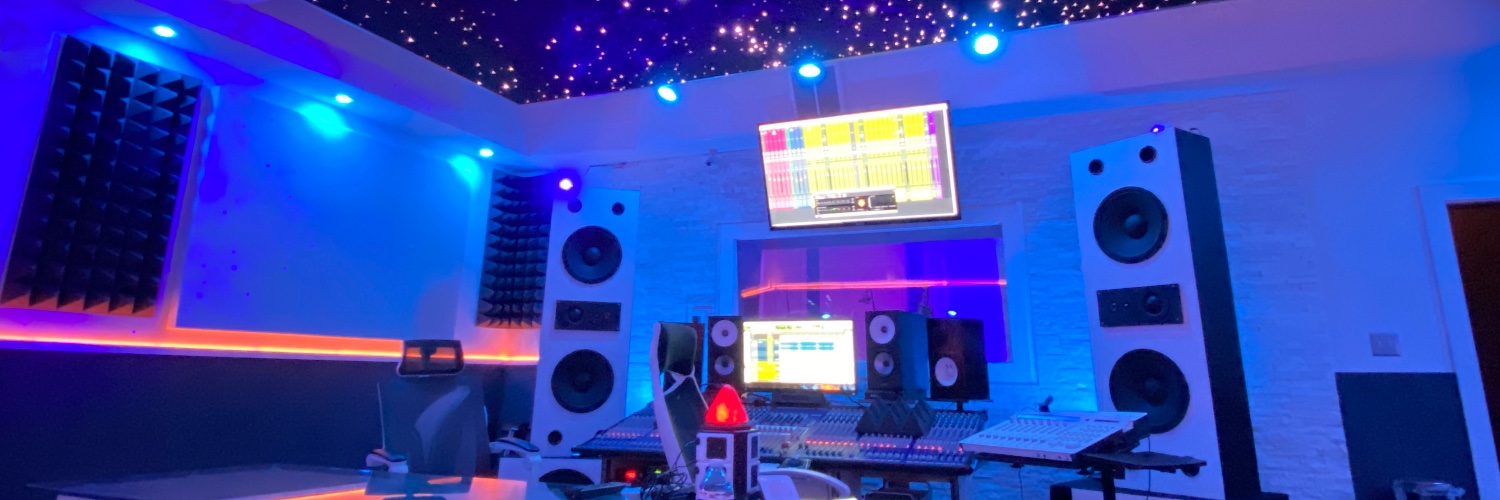 MaximusMusic's profile banner image