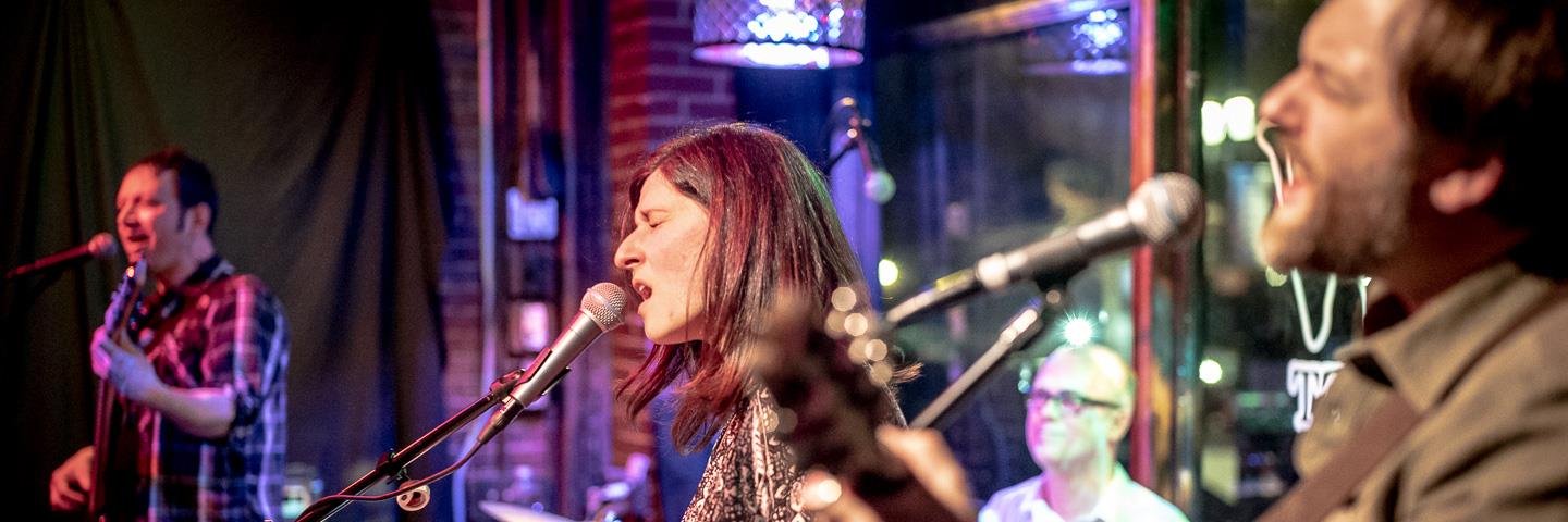 ariel_strasser's profile banner image